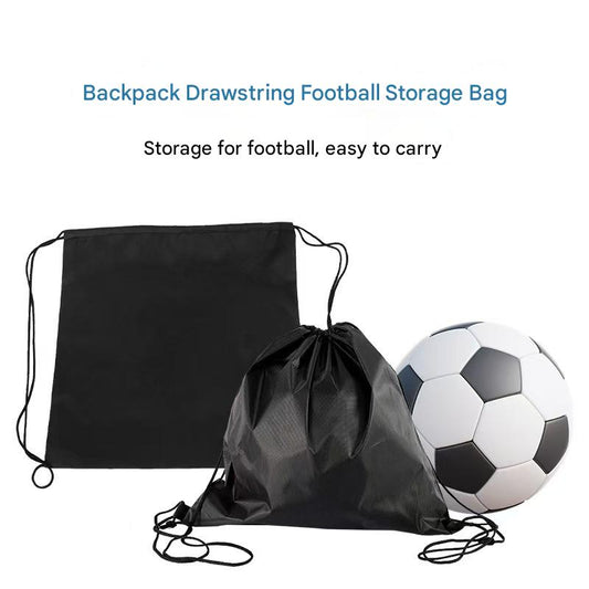 طقم كرة قدم مكون من ثلاث قطع: جوارب، واقيات للساق، وحقيبة ظهر